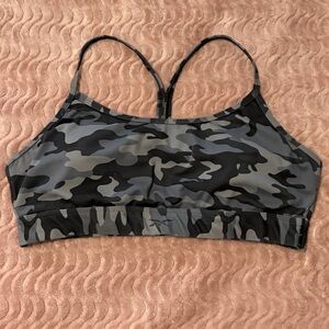 🤯 5/$20 Reebok Gray Camo Sports Bra